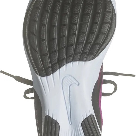 New Women’s Nike Zoom Fly 4 Athletic Sneaker - Picture 8 of 10